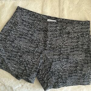 New Calvin Klein Ladies Shorts Size 2